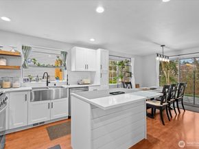 27831 S 20th Place, Federal Way WA 98003
