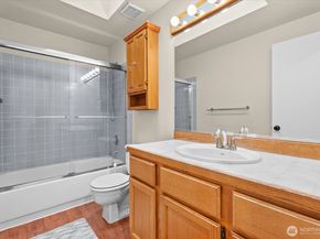 27831 S 20th Place, Federal Way WA 98003