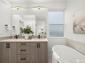 6538 C Latona Avenue NE, Seattle WA 98115