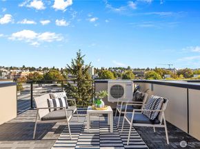 6538 C Latona Avenue NE, Seattle WA 98115
