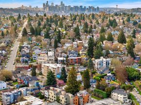 6538 C Latona Avenue NE, Seattle WA 98115