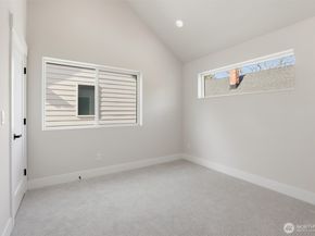 3324 35th Avenue S A, Seattle WA 98144