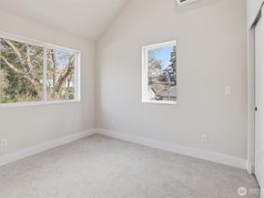 3324 35th Avenue S A, Seattle WA 98144