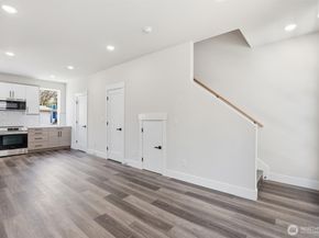 3324 35th Avenue S A, Seattle WA 98144