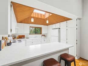 2545 NE 95th Street, Seattle WA 98115