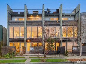 822 NW 49th Street A, Seattle WA 98107