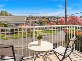 3201 23rd Avenue W, Seattle WA 98199