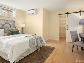 3201 23rd Avenue W, Seattle WA 98199