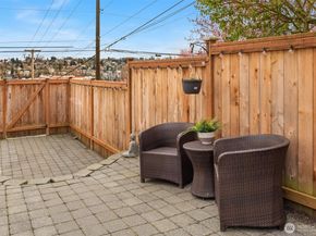 3201 23rd Avenue W, Seattle WA 98199