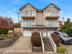 3201 23rd Avenue W, Seattle WA 98199