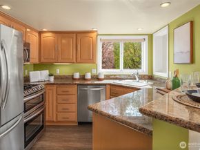 3201 23rd Avenue W, Seattle WA 98199