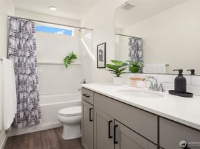 9426 S 237th Street, Kent WA 98031