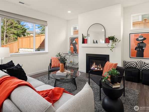 9426 S 237th Street, Kent WA 98031