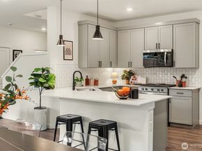 9426 S 237th Street, Kent WA 98031