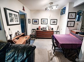 4635 W Lake Sammamish Parkway SE G305, Issaquah WA 98027