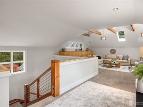 8421 NE Grizdale Lane, Bainbridge Island WA 98110