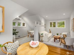 8421 NE Grizdale Lane, Bainbridge Island WA 98110