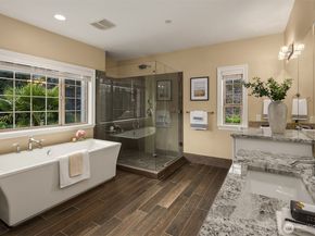 9810 SE 35th Place, Mercer Island WA 98040