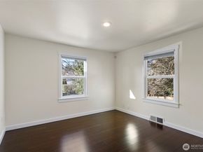 12046 12th Avenue NE, Seattle WA 98125