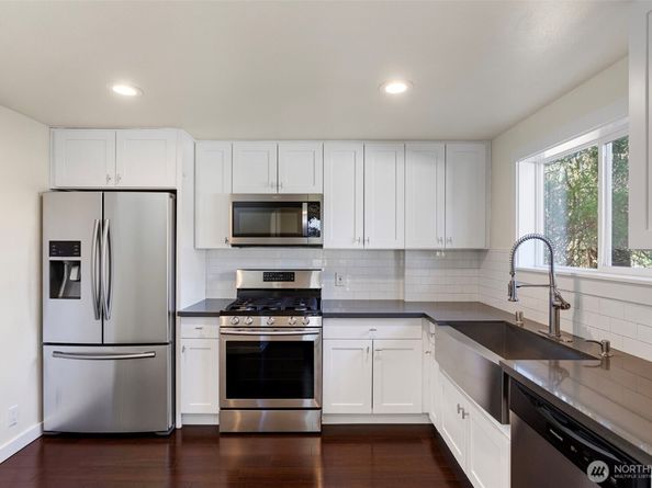 12046 12th Avenue NE, Seattle WA 98125