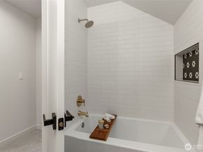 2816 Callow Road, Lake Stevens WA 98258