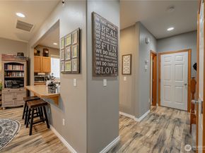 10025 2nd Place SE, Lake Stevens WA 98258