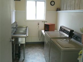 10615 18th Avenue SW, Seattle WA 98146