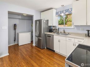 130 110th Place SE, Bellevue WA 98004