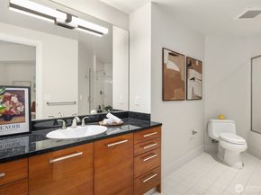 1920 4th Avenue 2702, Seattle WA 98101