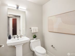 1920 4th Avenue 2702, Seattle WA 98101