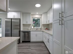 5318 128th Avenue SE, Bellevue WA 98006