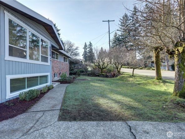 5318 128th Avenue SE, Bellevue WA 98006
