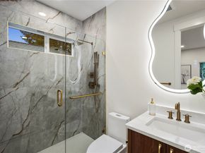 13009 NE 104th Place, Kirkland WA 98033