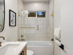 13009 NE 104th Place, Kirkland WA 98033