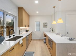 13009 NE 104th Place, Kirkland WA 98033