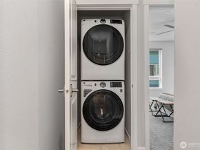 8321 NE 176th Court 104, Kenmore WA 98028