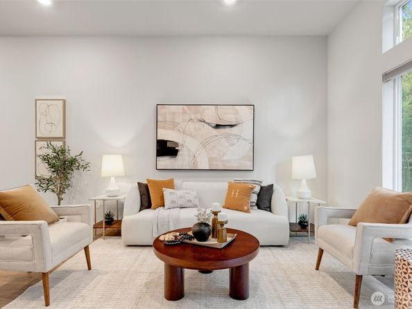 8321 NE 176th Court 104, Kenmore WA 98028