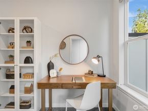 8321 NE 176th Court 104, Kenmore WA 98028