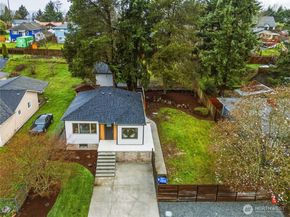 10731 18th Avenue SW, Seattle WA 98146