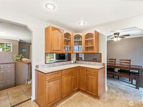 1232 211th Place SW, Lynnwood WA 98036