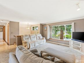 1232 211th Place SW, Lynnwood WA 98036