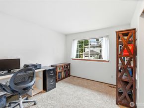 1232 211th Place SW, Lynnwood WA 98036