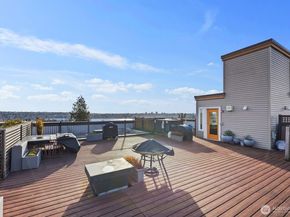 7116 Greenwood Avenue N 305, Seattle WA 98103