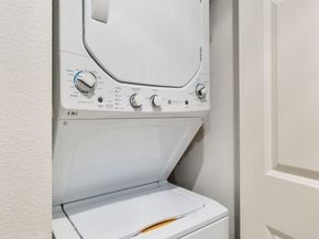 7116 Greenwood Avenue N 305, Seattle WA 98103