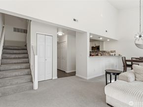 1921 S 368th Place 1004, Federal Way WA 98003