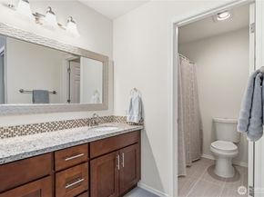 1921 S 368th Place 1004, Federal Way WA 98003