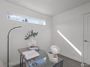 940 N 89th Street, Seattle WA 98103