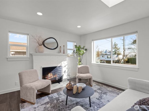 940 N 89th Street, Seattle WA 98103