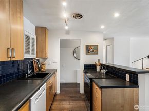 632 13th Avenue E 12, Seattle WA 98102