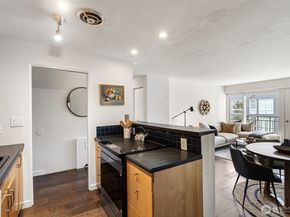 632 13th Avenue E 12, Seattle WA 98102